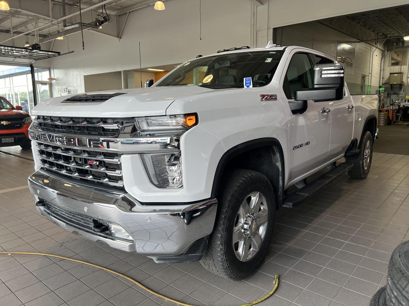 Used 2022 Summit White Chevrolet LTZ image 4