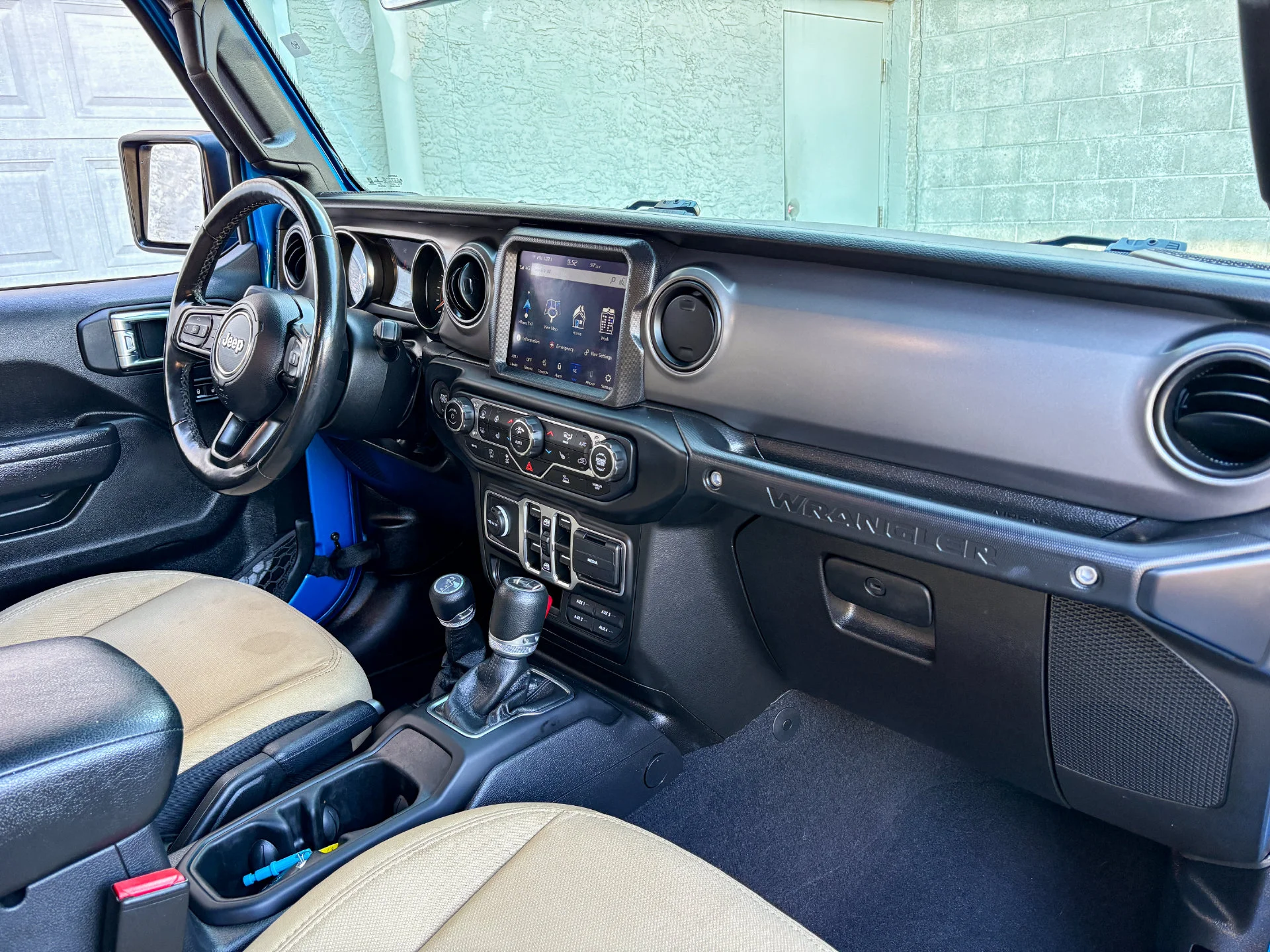 Used 2023 Blue Jeep Sport image 27