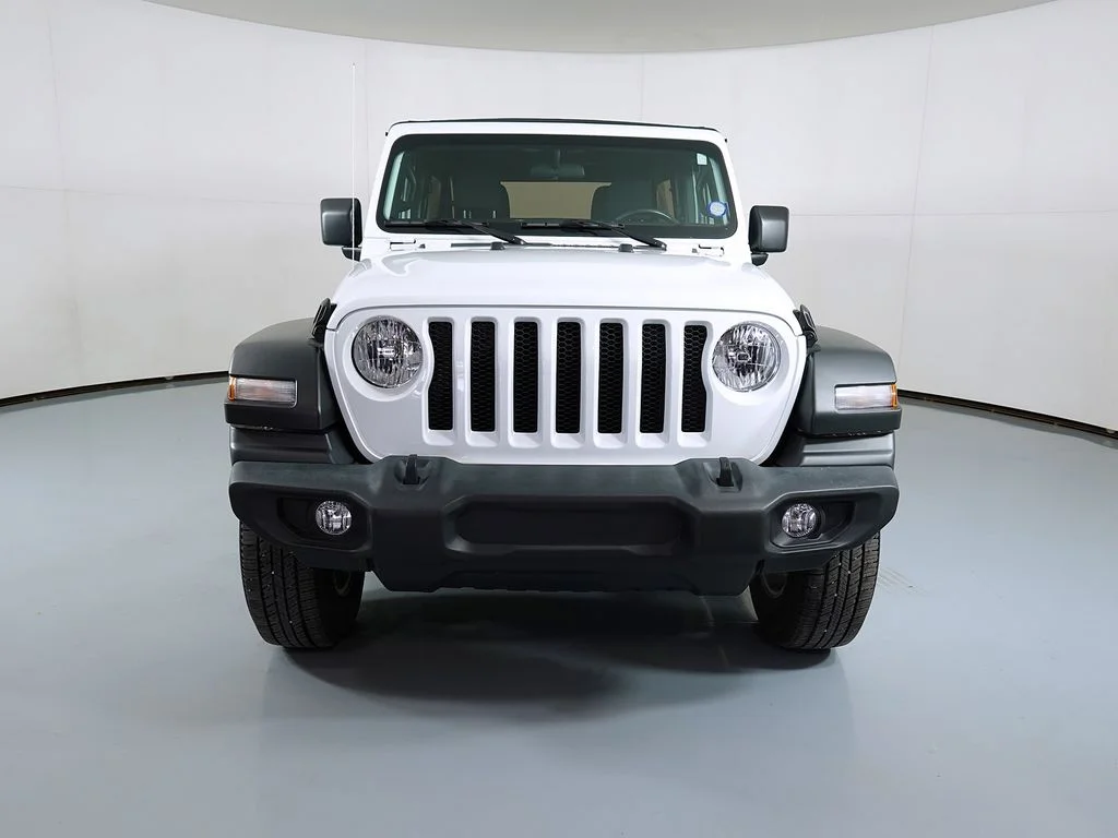 Certified Used 2020 White Jeep Unlimited Sport S image 3