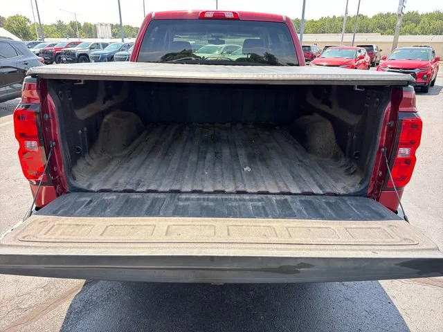 Used 2018 CAJUN RED TINTCOAT Chevrolet LT image 5
