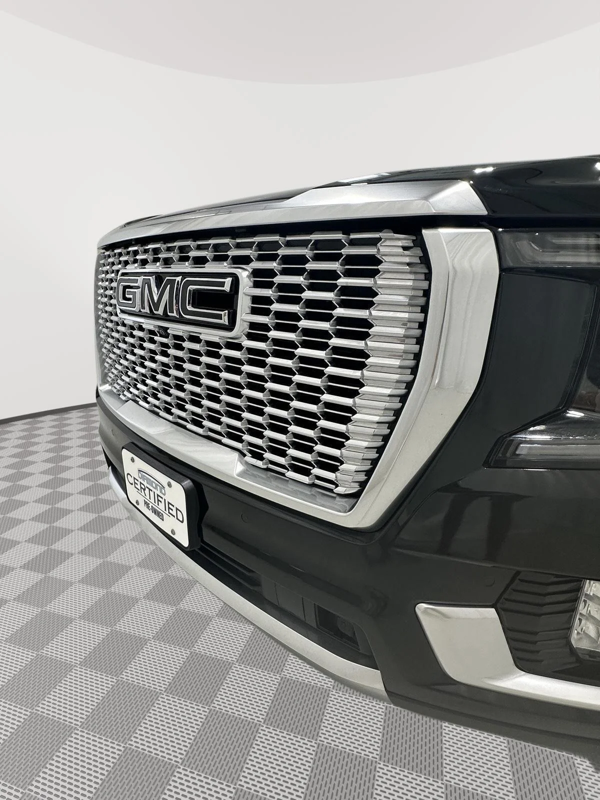 Used 2023 Onyx Black GMC Denali image 28