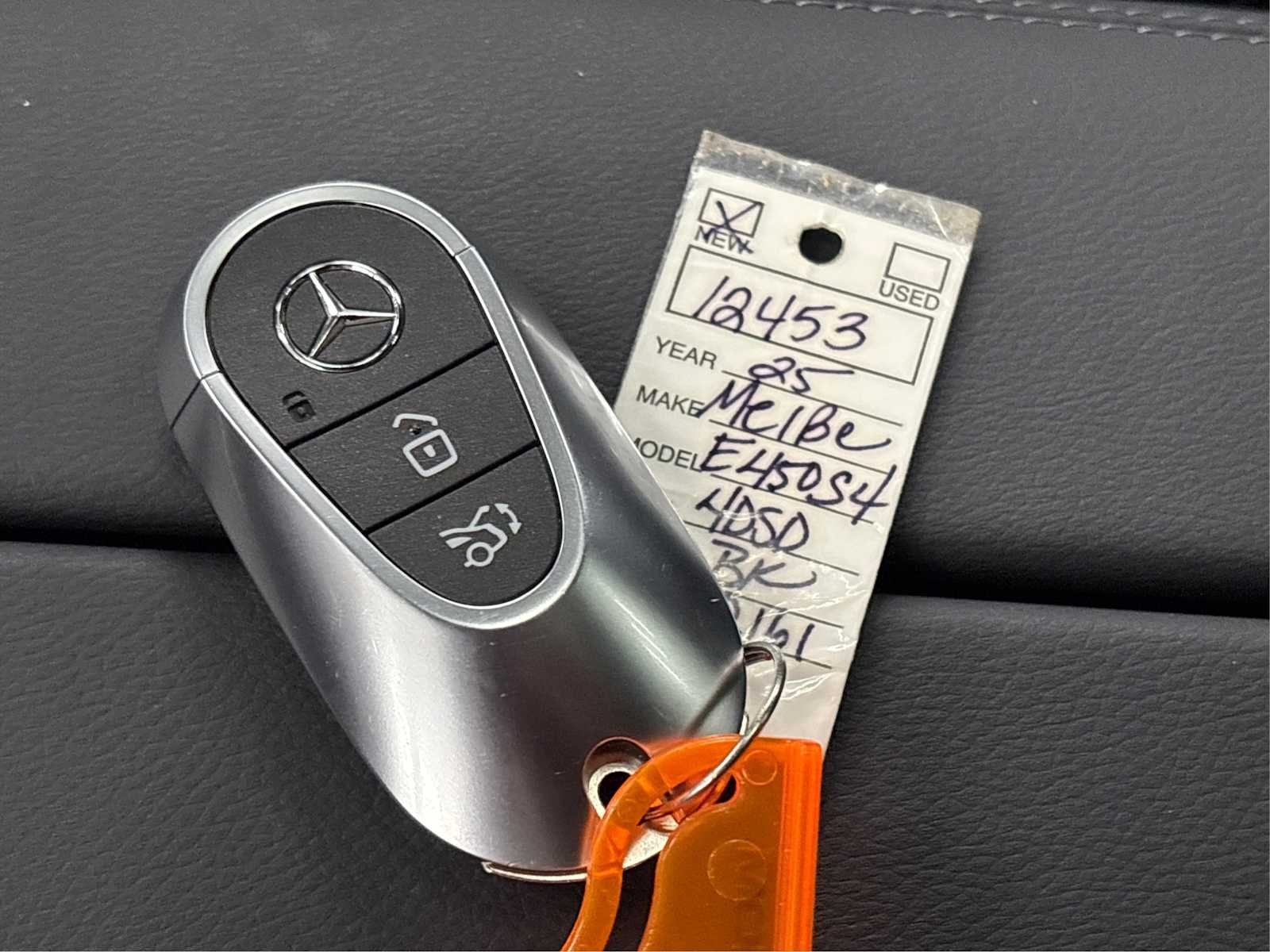 New 2025 Obsidian Black Metallic Mercedes-Benz E 450 image 45