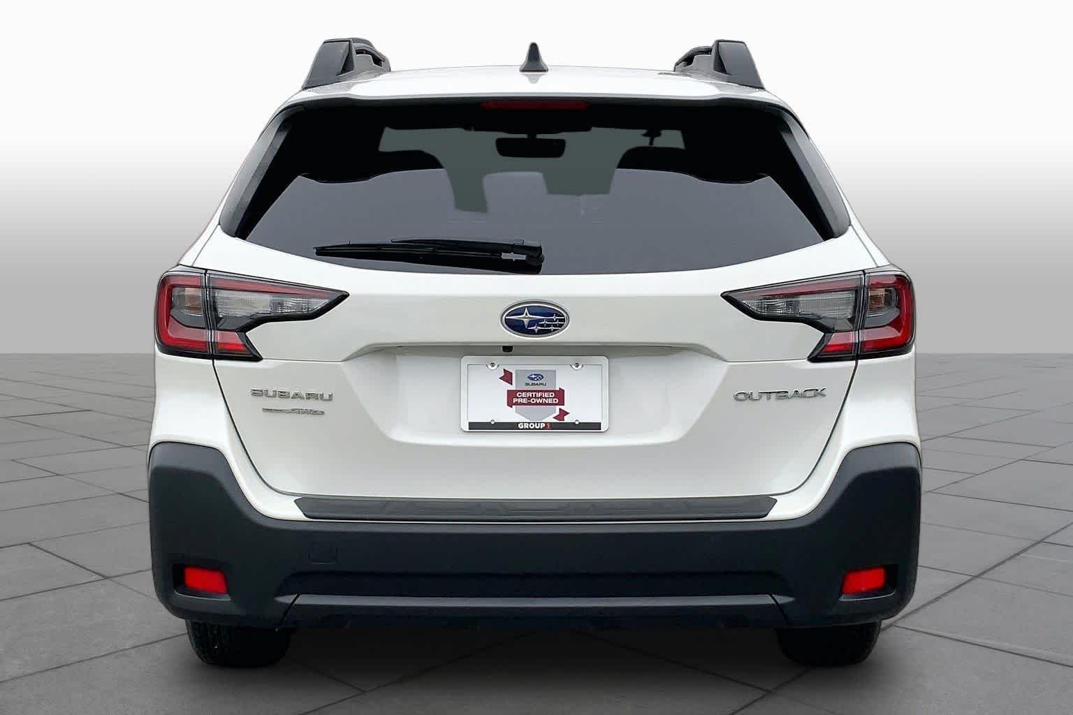 Used 2025 Crystal White Pearl Subaru Premium image 5