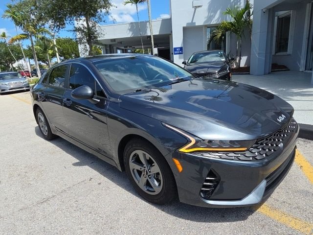 Used 2022 Gray Kia LXS image 3