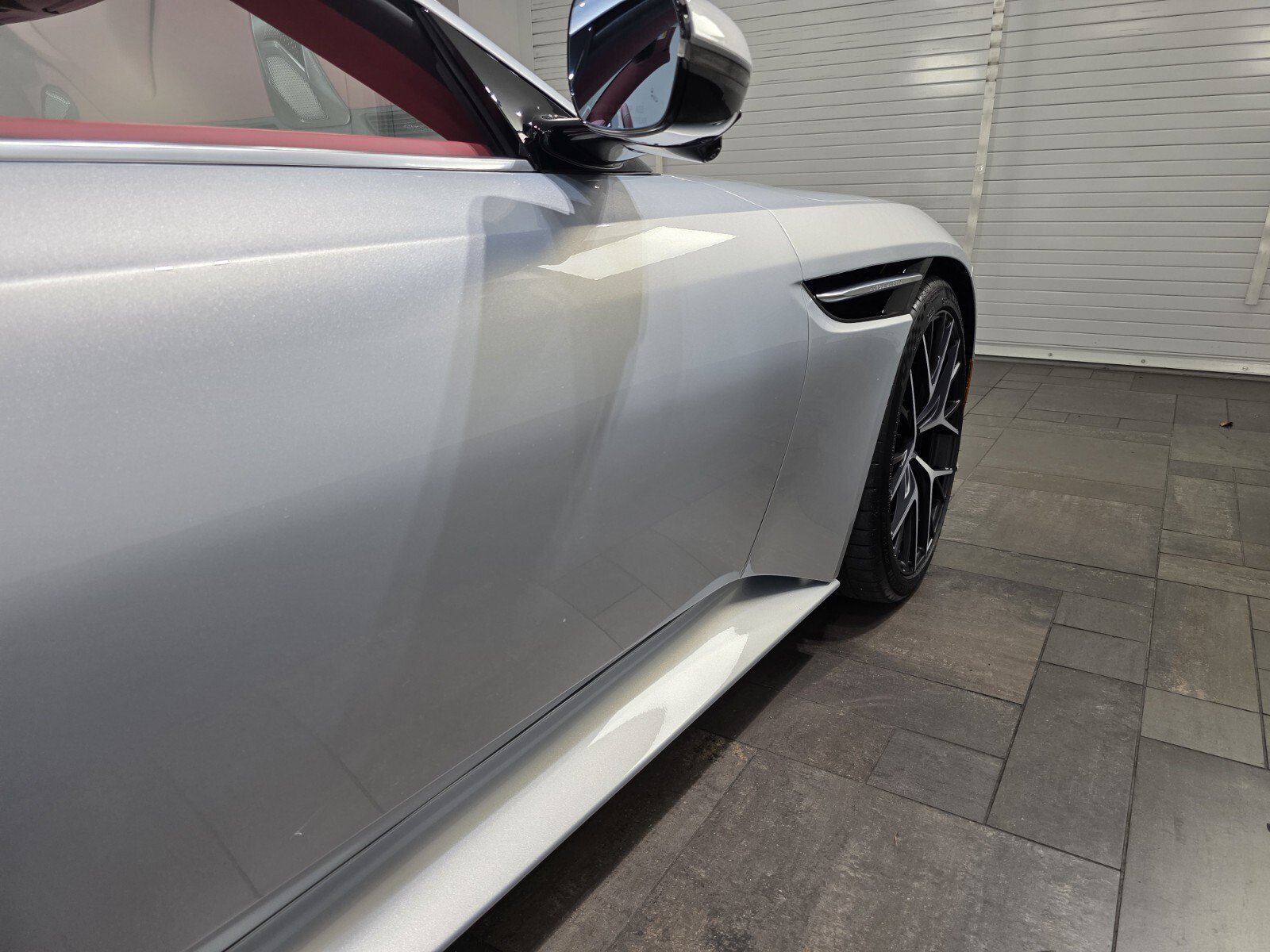 2026 Aston Martin DB12 Base - Photo 9
