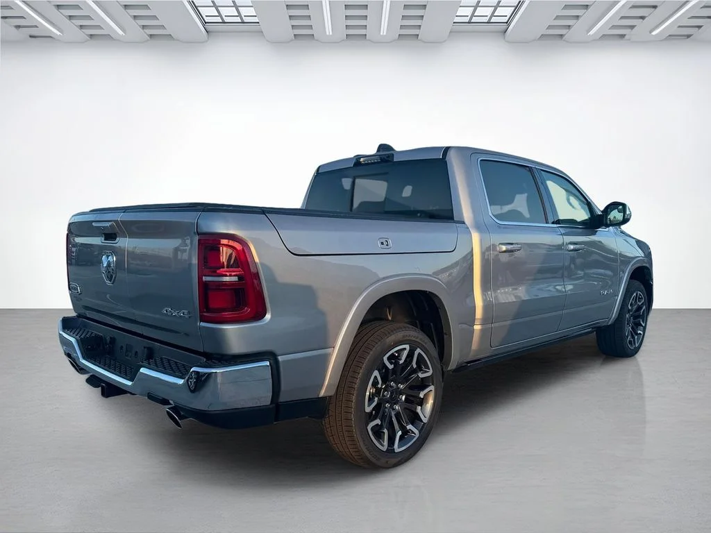 New 2026 Billet Silver Metallic Clear-Coat Exterior Paint RAM Limited image 5
