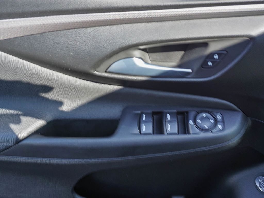 Used 2024 Black Buick Avenir image 18