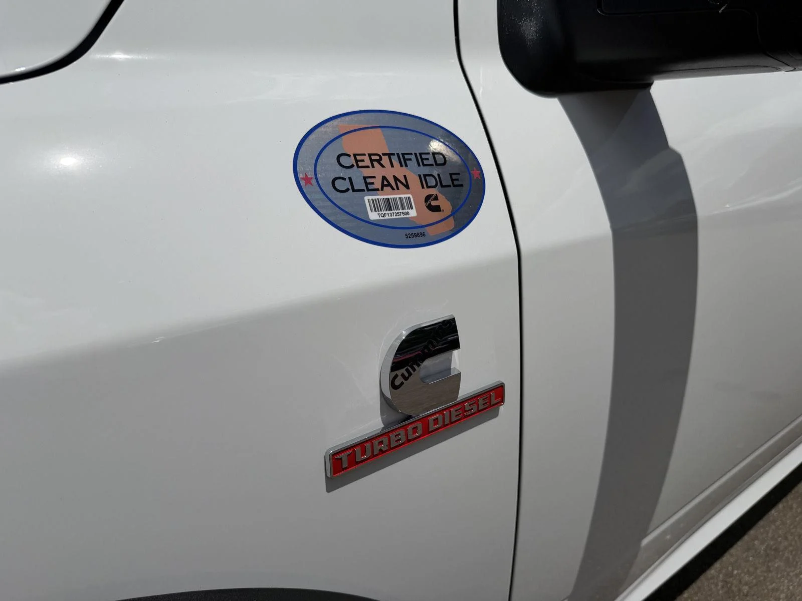 New 2026 Bright White Clear-Coat Exterior Paint RAM Tradesman image 23