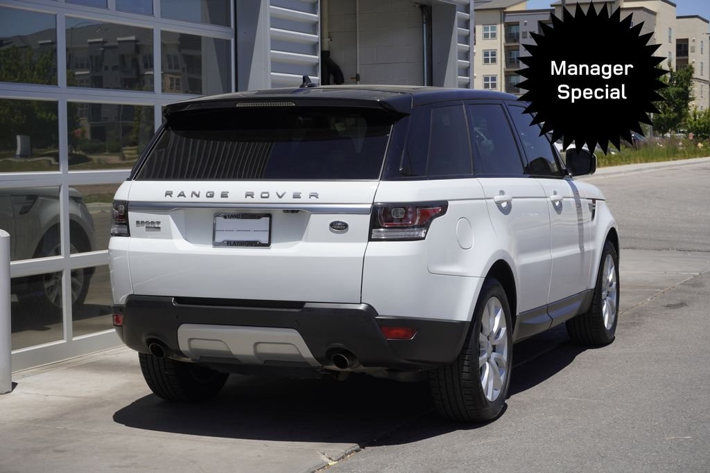 Used 2016 White Land Rover 3.0L V6 Supercharged HSE image 2