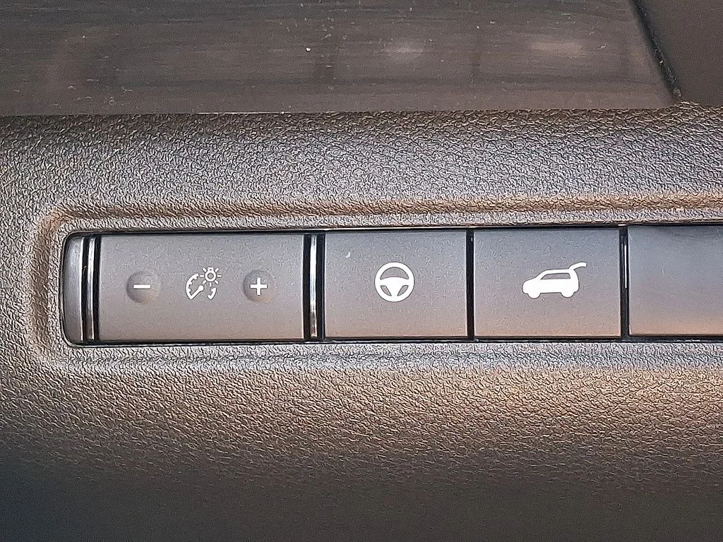 New 2026 Black Nissan SL image 19