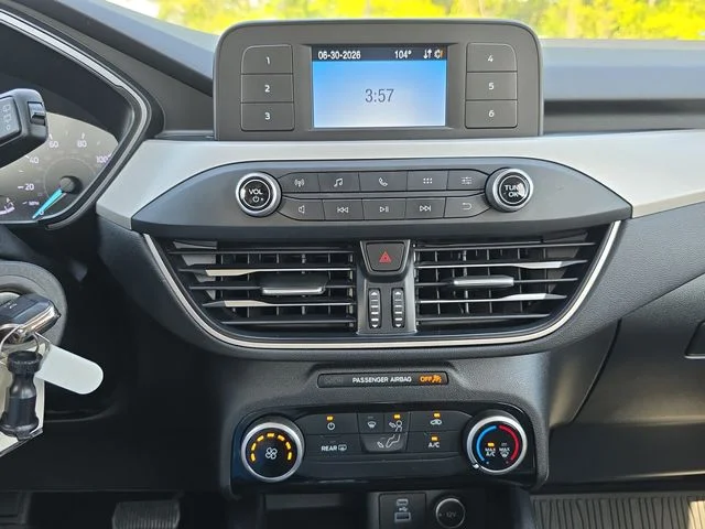 Used 2021 White Ford S image 22