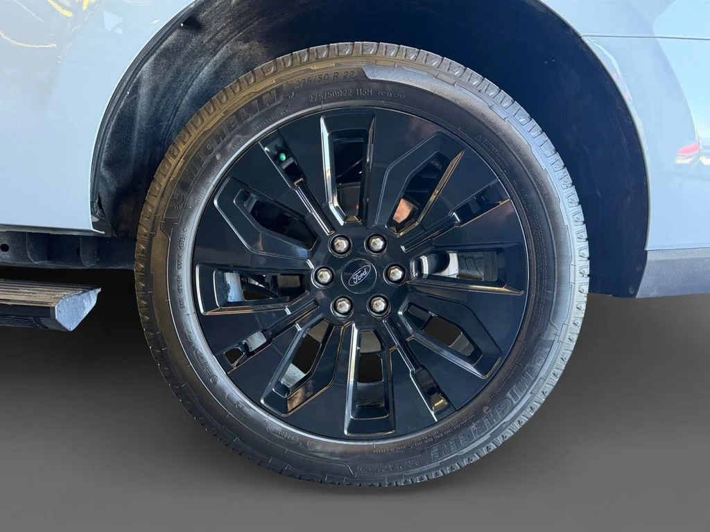 Used 2025 Gray Ford Platinum image 16