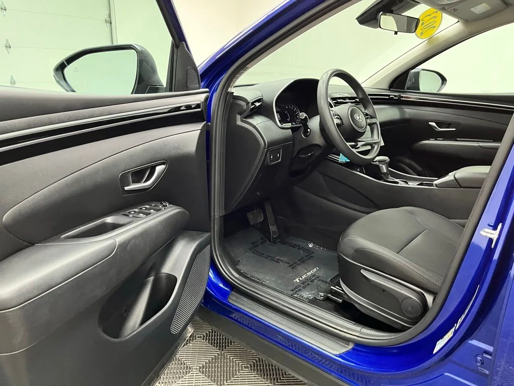 Used 2023 Blue Hyundai SE image 16