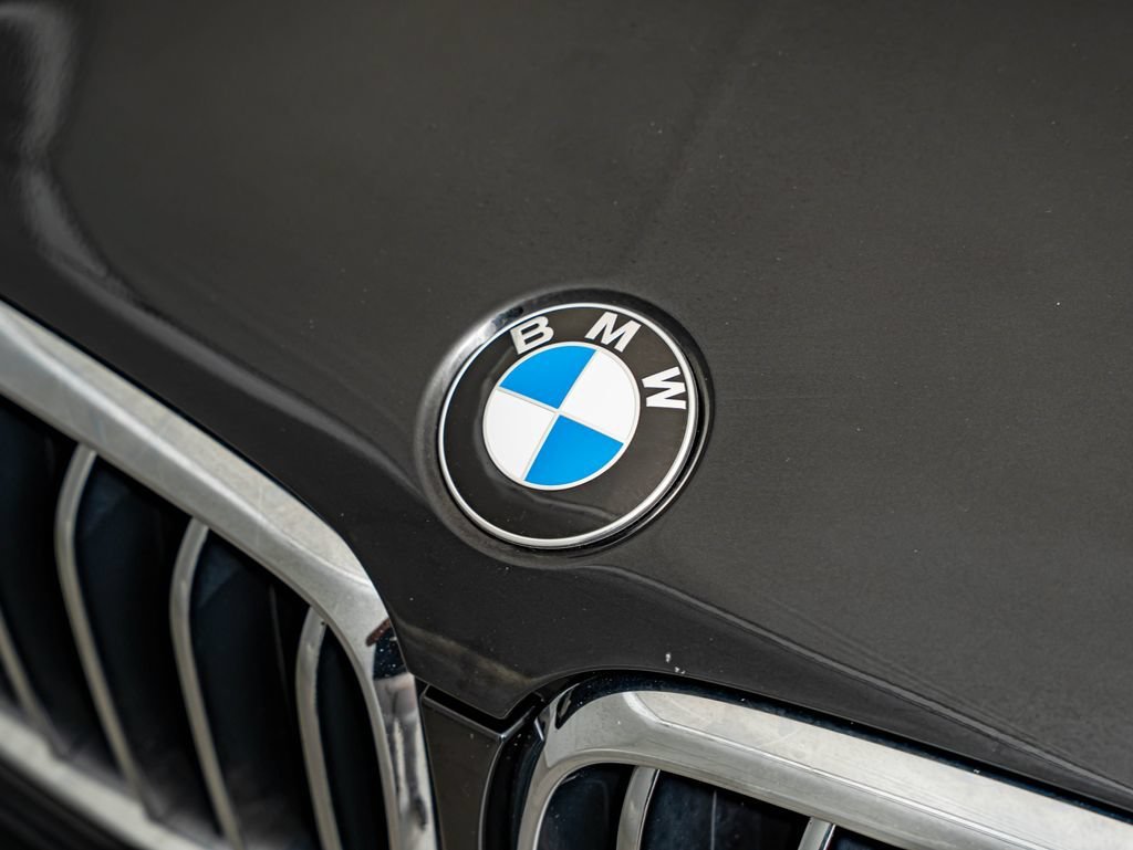 Used 2015 Black Sapphire Metallic BMW xDrive35i image 12