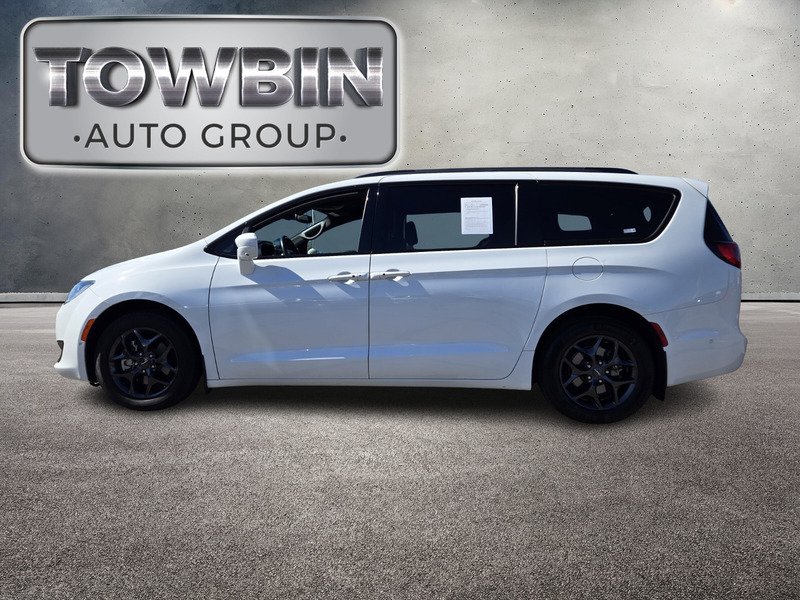 Used 2020 White Chrysler Touring L Plus image 8