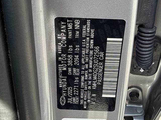 Used 2025  Hyundai SEL Sport image 30