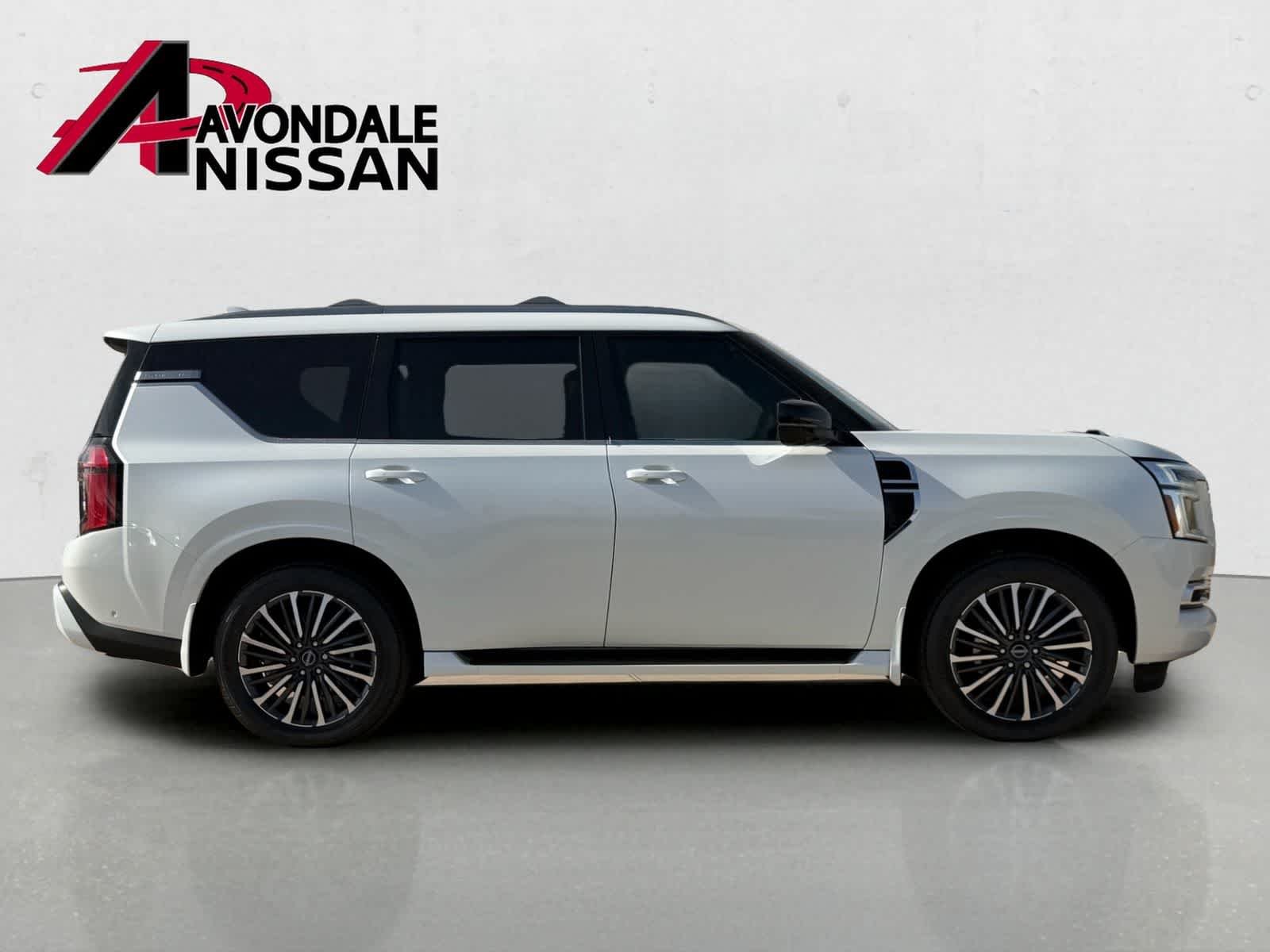 New 2026 Everest White TriCoat Nissan Platinum Reserve image 7