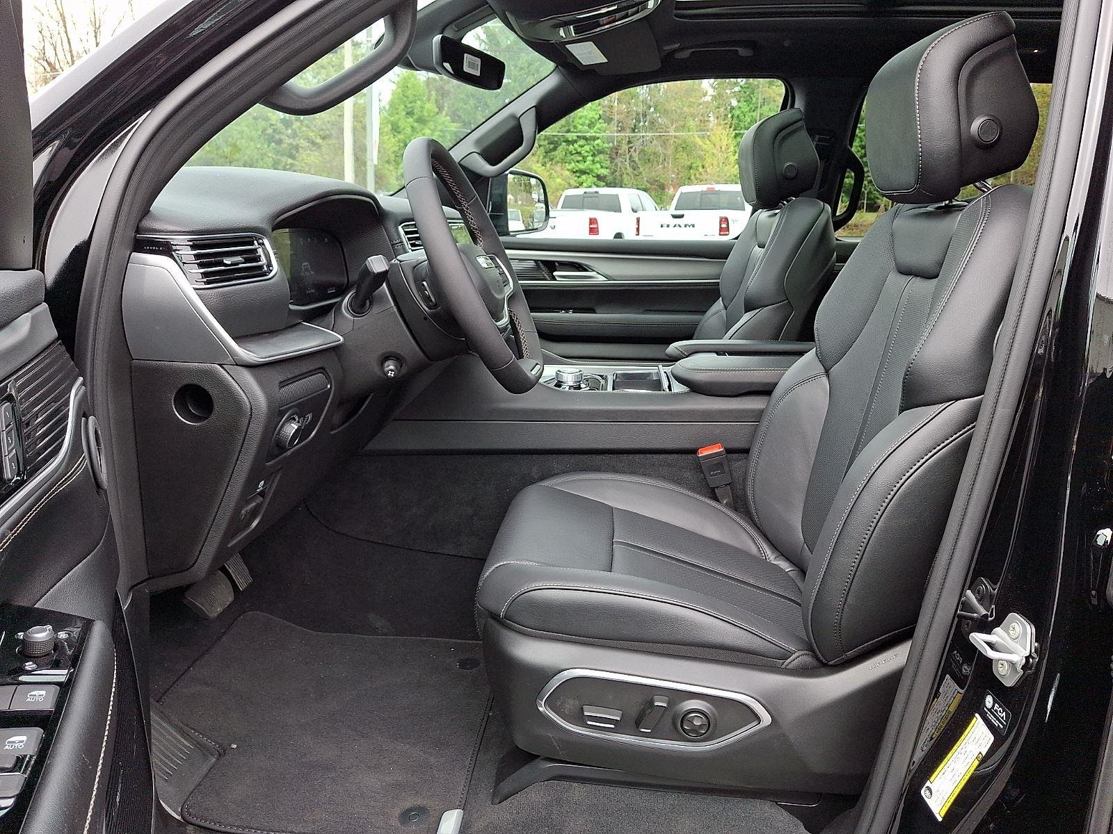 New 2026 High Gloss Black Jeep Limited Altitude image 10