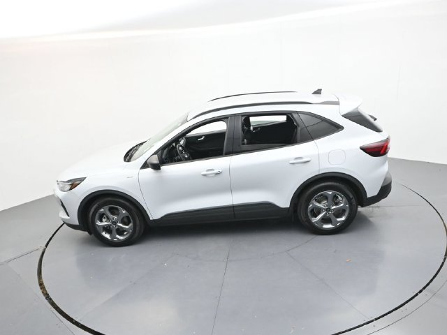 Used 2025 Silver Metallic Ford ST-Line image 40