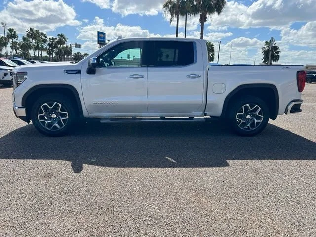 Used 2024 White Frost Tricoat GMC SLT image 4