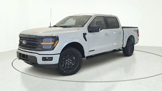 New 2026 White Ford XLT image 1