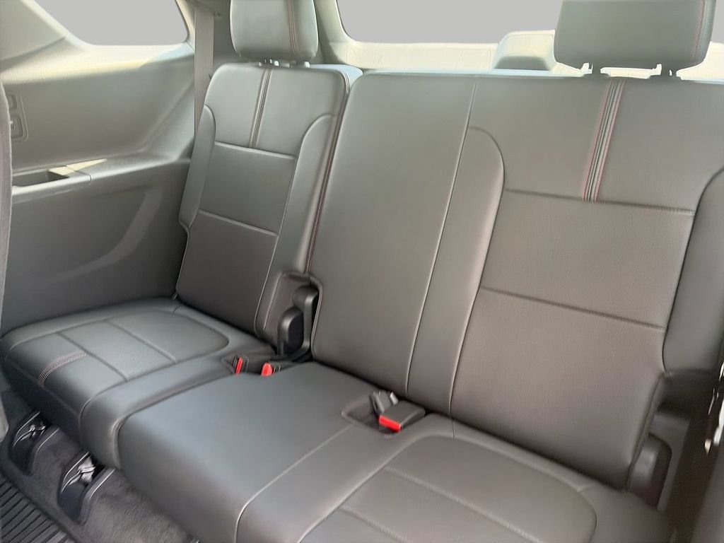 Used 2023 Gray Chevrolet RS image 15