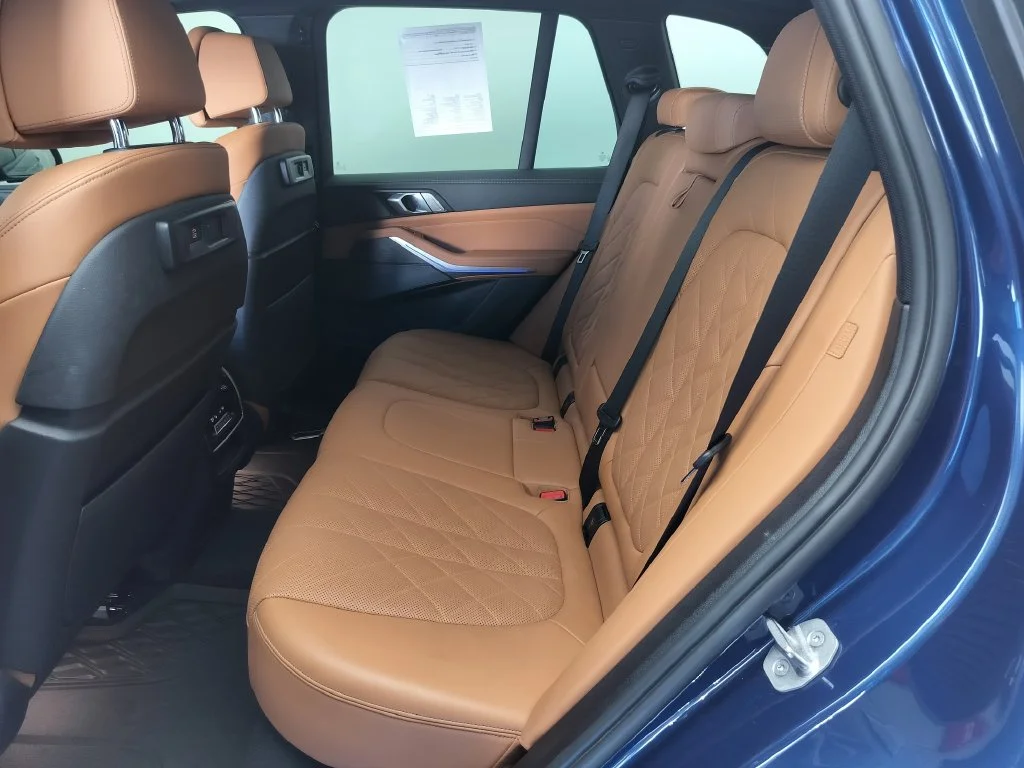 Certified Used 2023 Blue BMW xDrive40i image 20