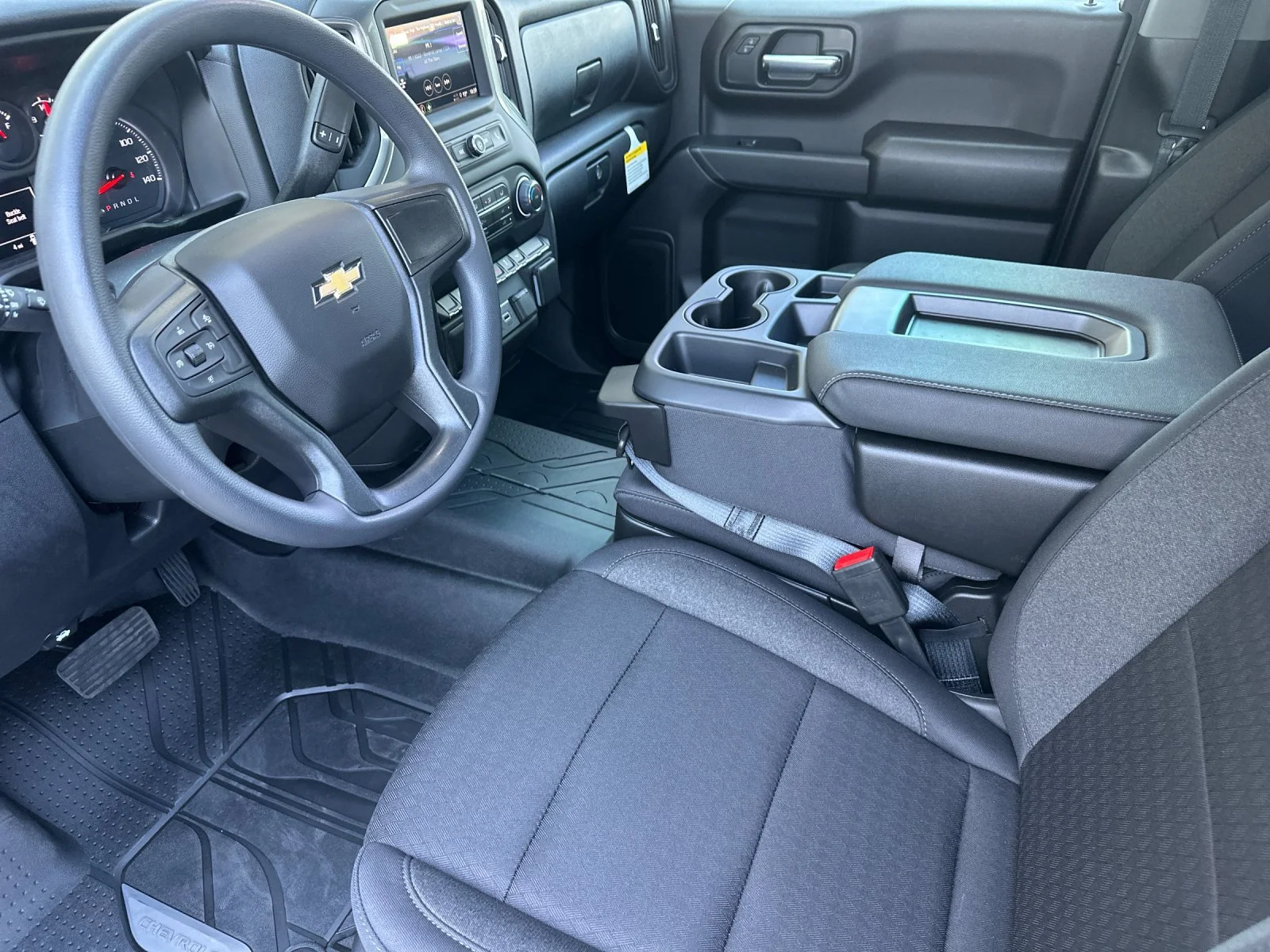2026 Chevrolet Silverado 1500 Custom - Photo 10