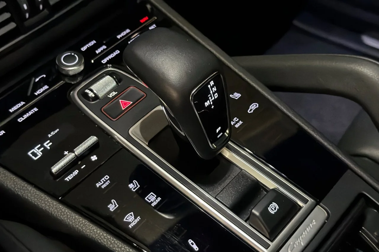 Used 2023 BLACK Porsche Platinum Edition image 21