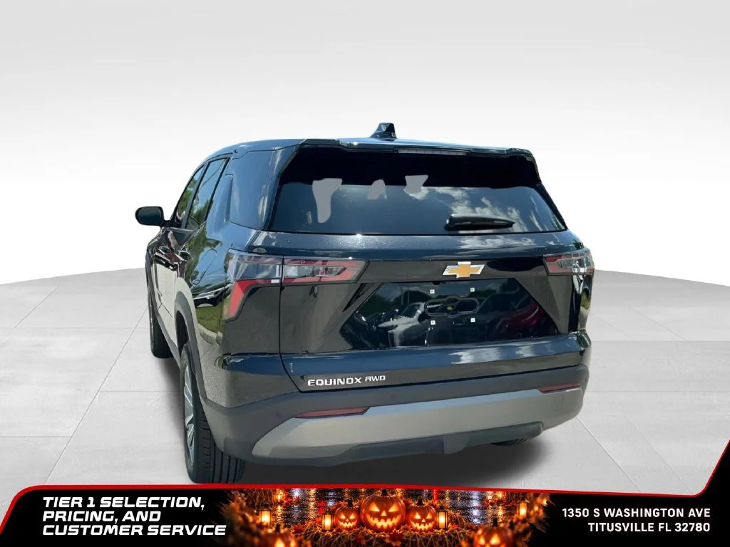 Used 2025 Mosaic Black Metallic Chevrolet LT image 7