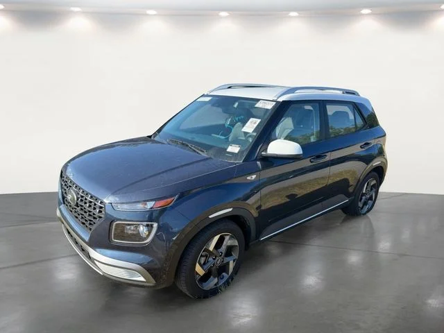 Used 2024 White Hyundai Limited image 2