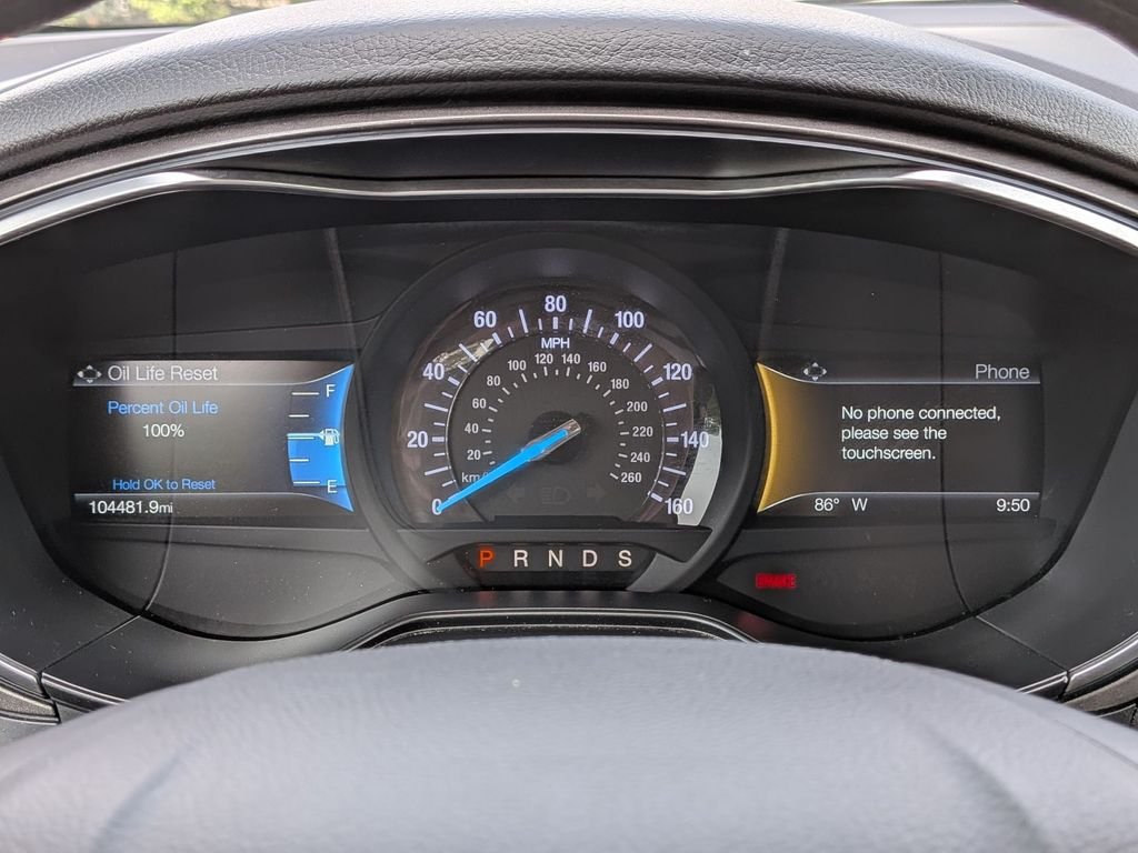Used 2019 Silver Ford SE image 20