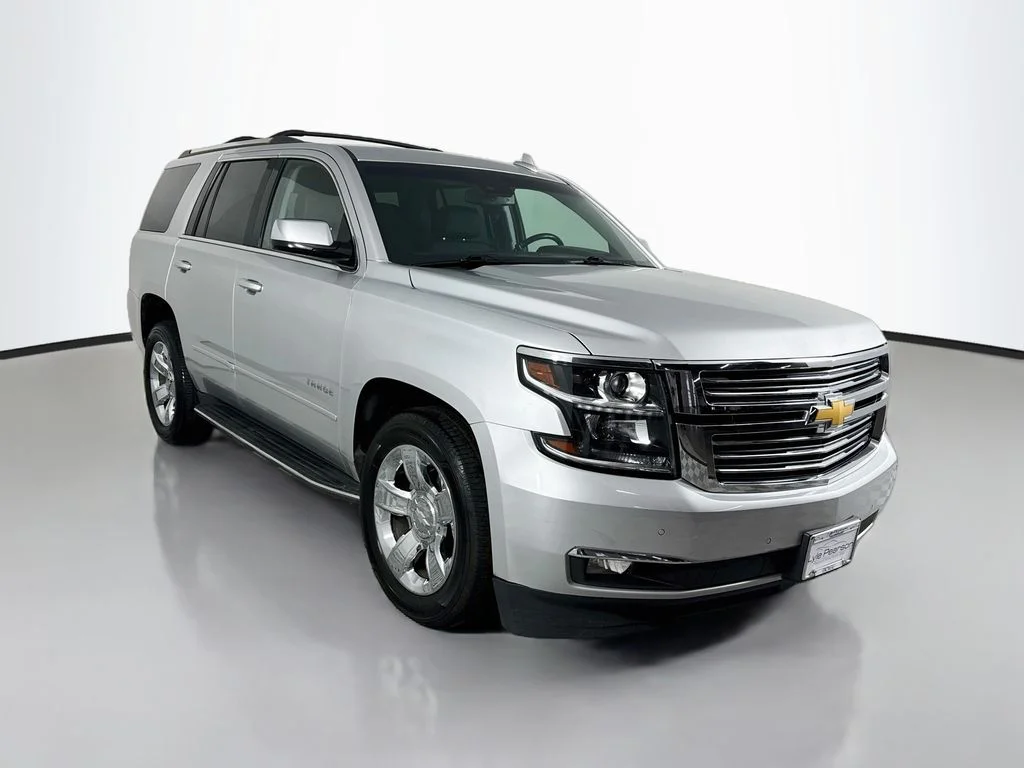 Used 2018 Silver Ice Metallic Chevrolet Premier image 7