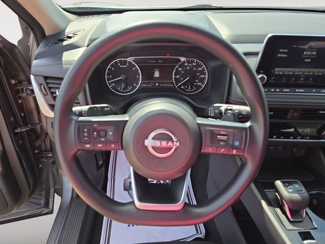 Used 2024 Gray Nissan SV image 12