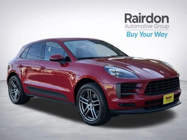 2020 Porsche Macan -'s photo