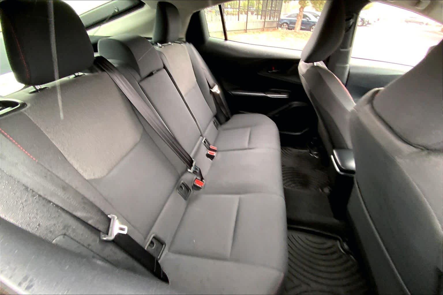 2026 Toyota Prius Plug-in Hybrid SE - Photo 17