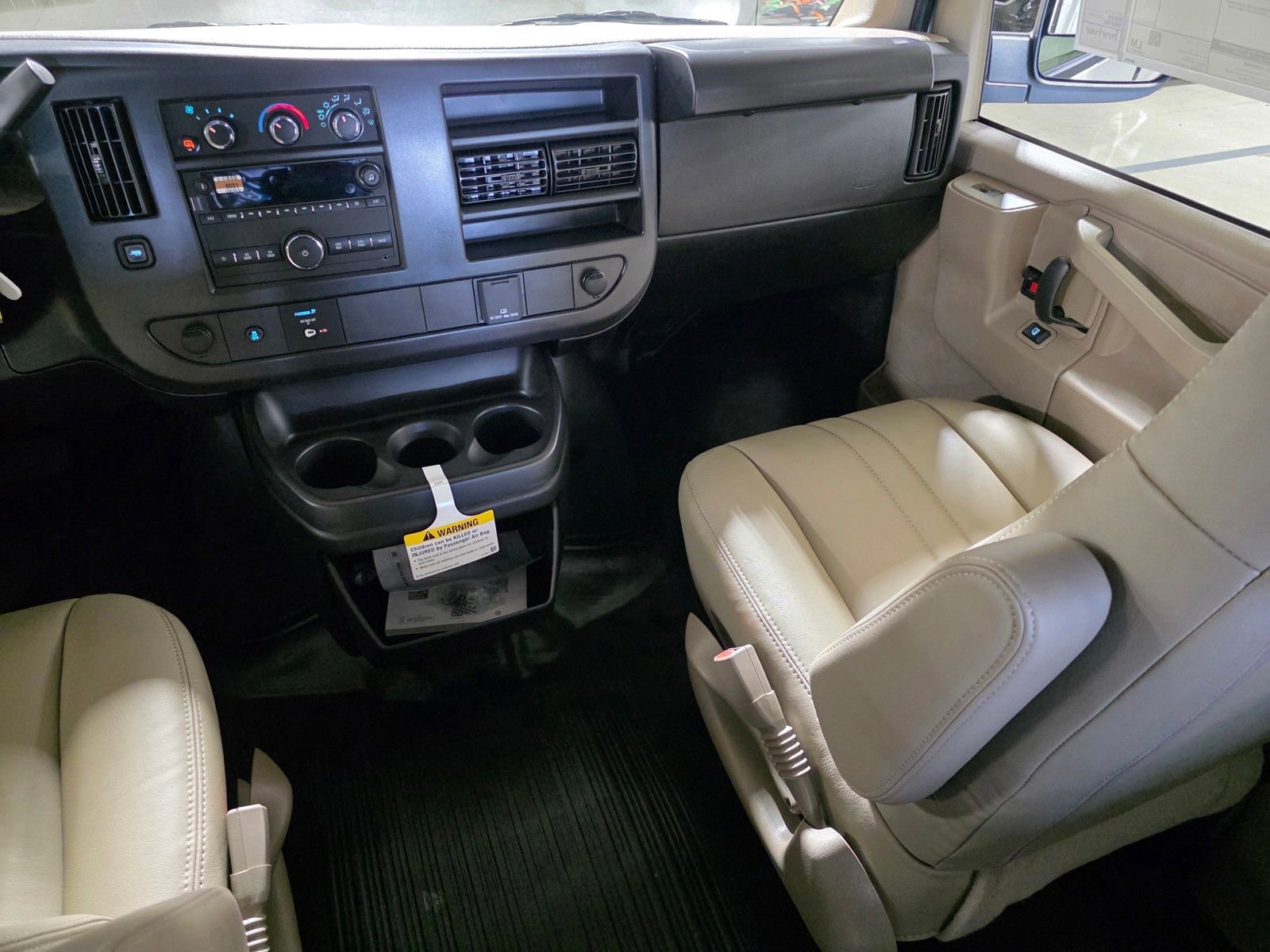 2026 Chevrolet Express Cargo Work Van - Photo 20