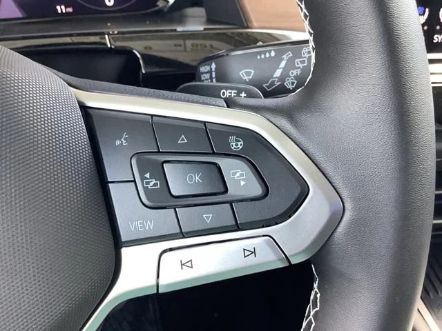 New 2026 Pure Gray Volkswagen 2.0T SE W/TECHNOLOGY image 25