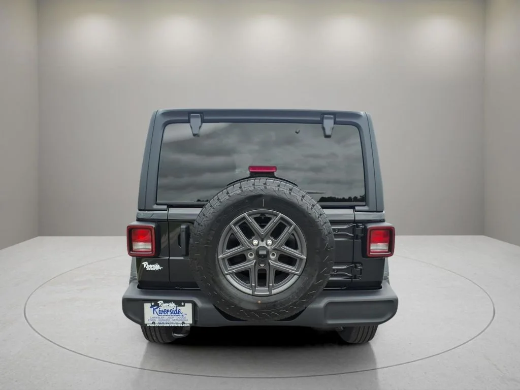 New 2026 Black Clearcoat Jeep Sport RHD image 2