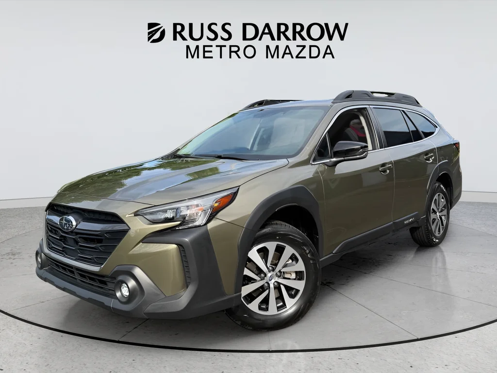 Used 2025 Green Subaru Premium image 1
