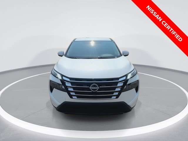 Used 2026 White Nissan SV image 3