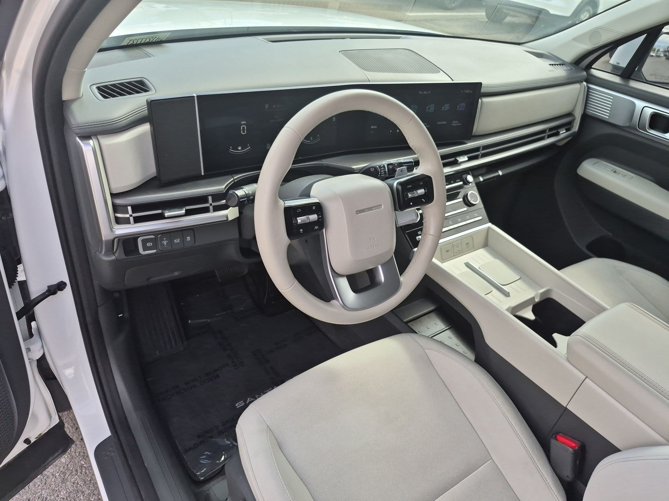 Used 2025 Serenity White Hyundai SE image 15