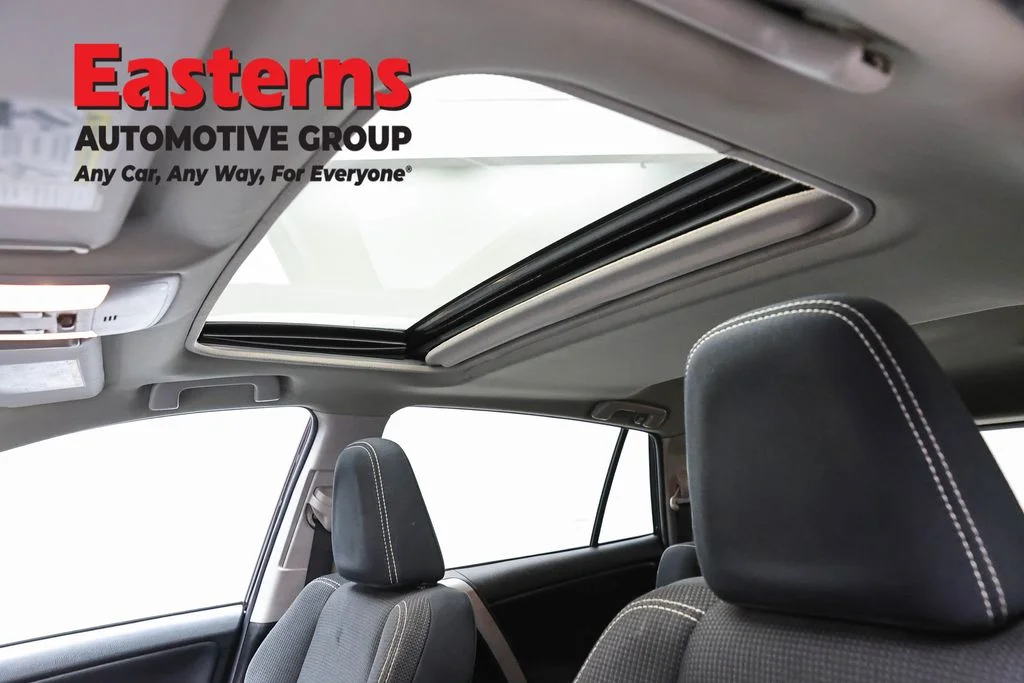 Used 2016 Black Toyota XLE image 35