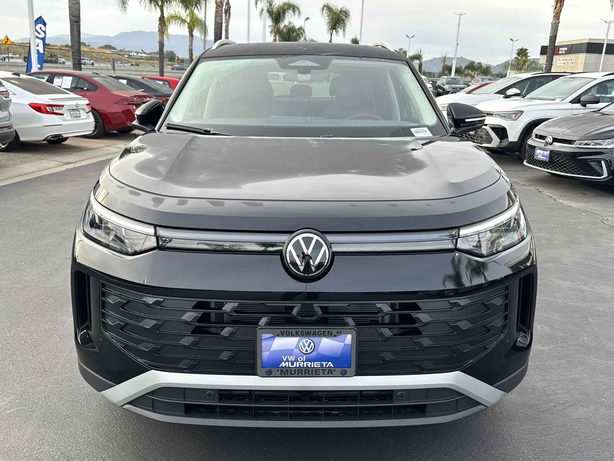 New 2026 Deep Black Pearl Volkswagen SE image 2