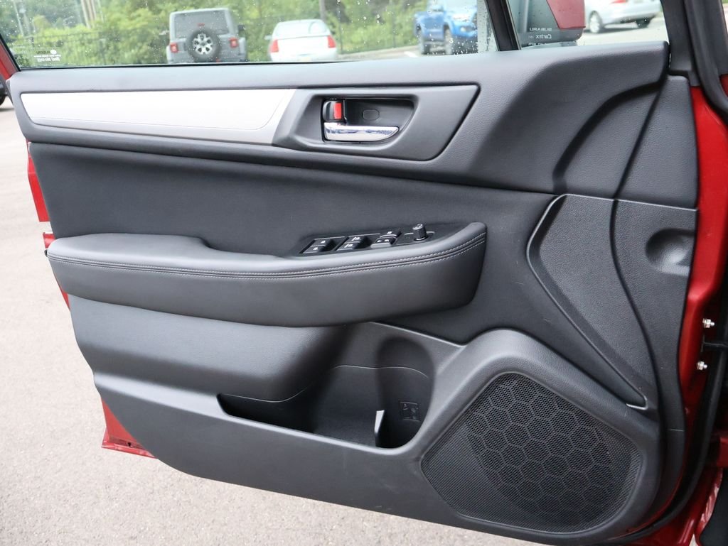 Used 2015 Red Subaru 2.5i image 28