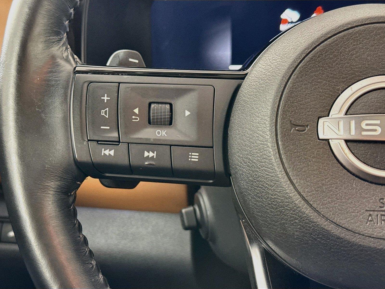 Used 2022 Gun Metallic Nissan Platinum image 18
