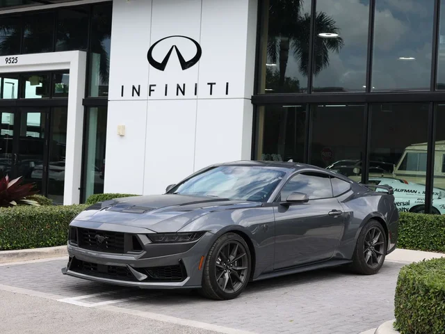 2025 Ford Mustang Dark Horse