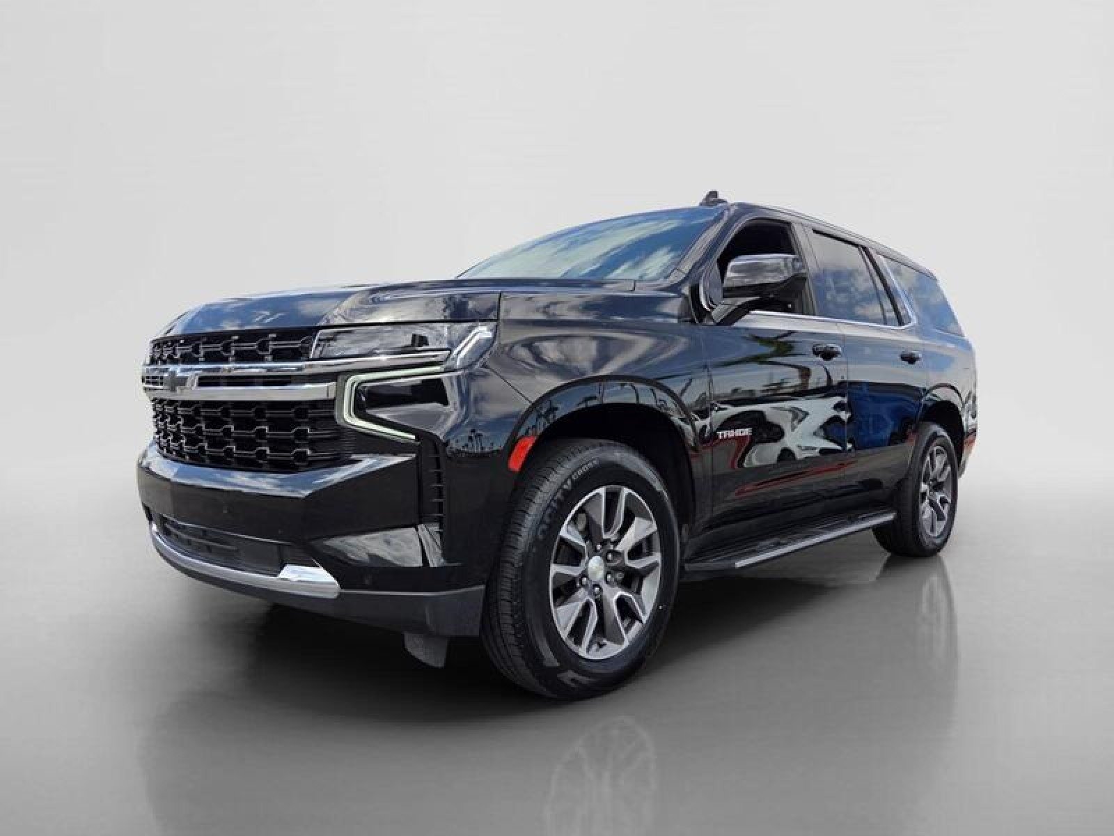 Used 2022 Black Chevrolet LS image 8