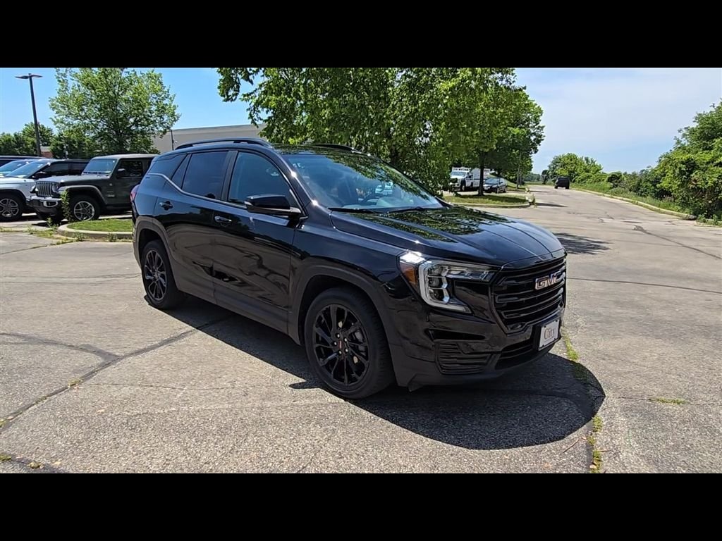 Used 2024 Black GMC SLE image 9