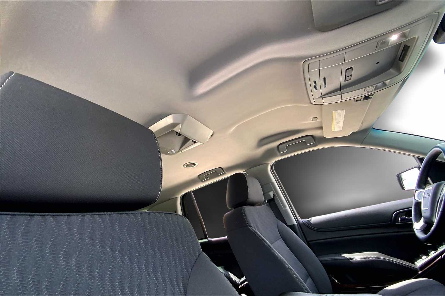 Used 2018 Dark Sapphire Blue Metallic GMC SLE image 13